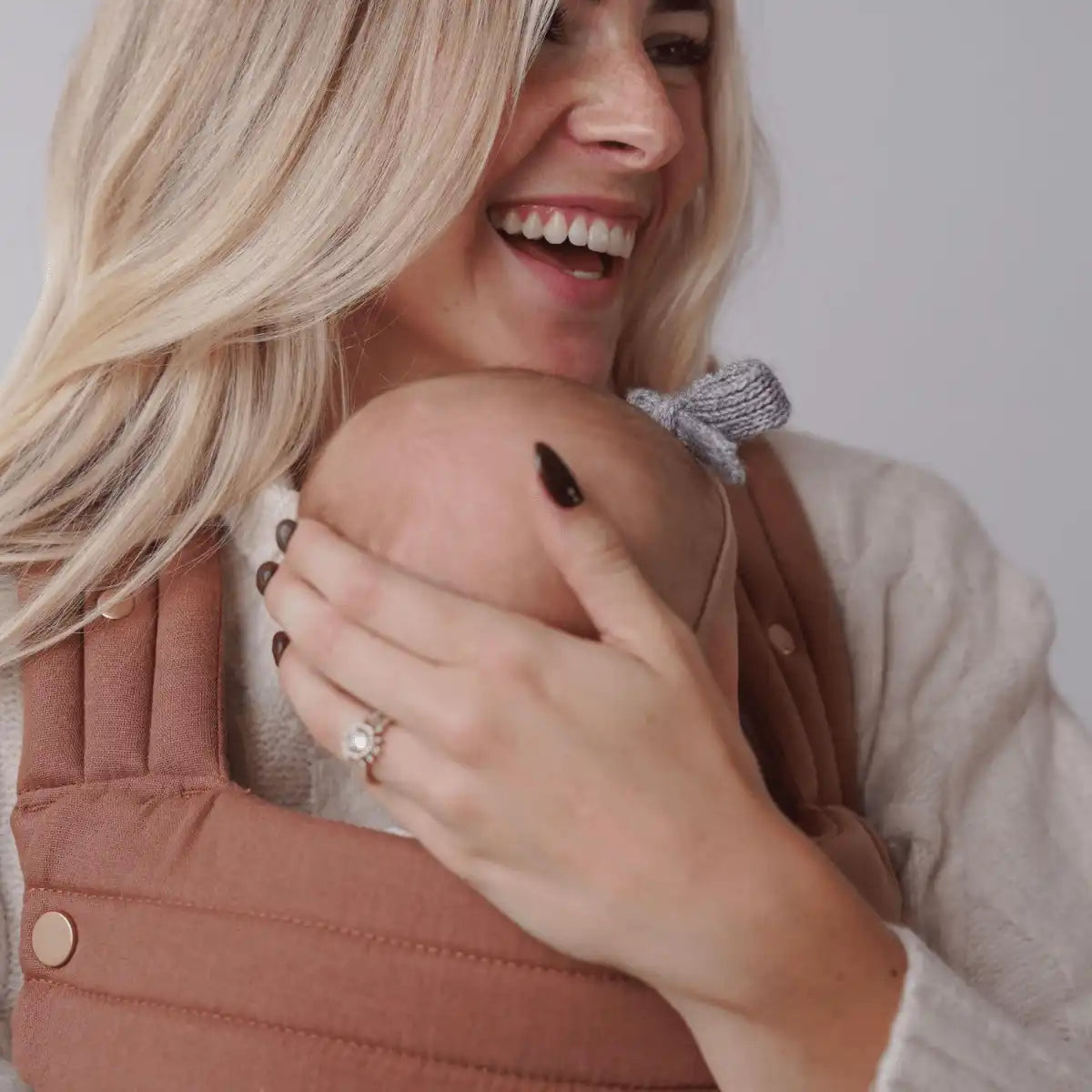 Twinie. Baby Carrier - Coffee c7c7dy-dz.myshopify.com